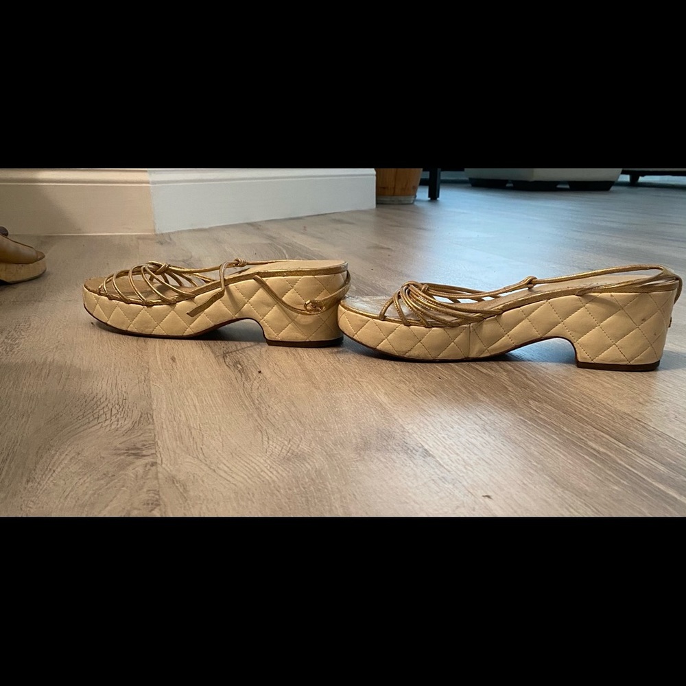 Chanel sandels size 41